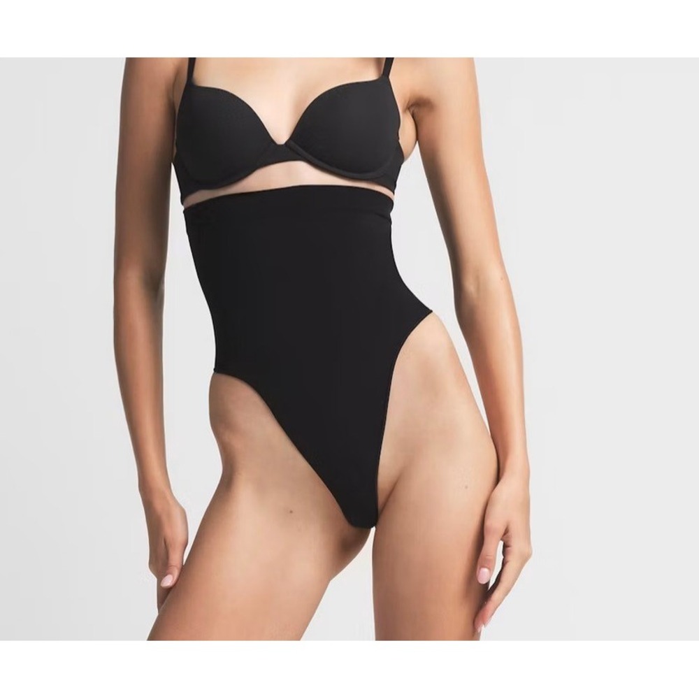 SKIMS Sculpting High Waist Thong Onyx Black XS/S Shapewear Compression